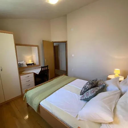 House Josip Apartment Makarska Exterior photo