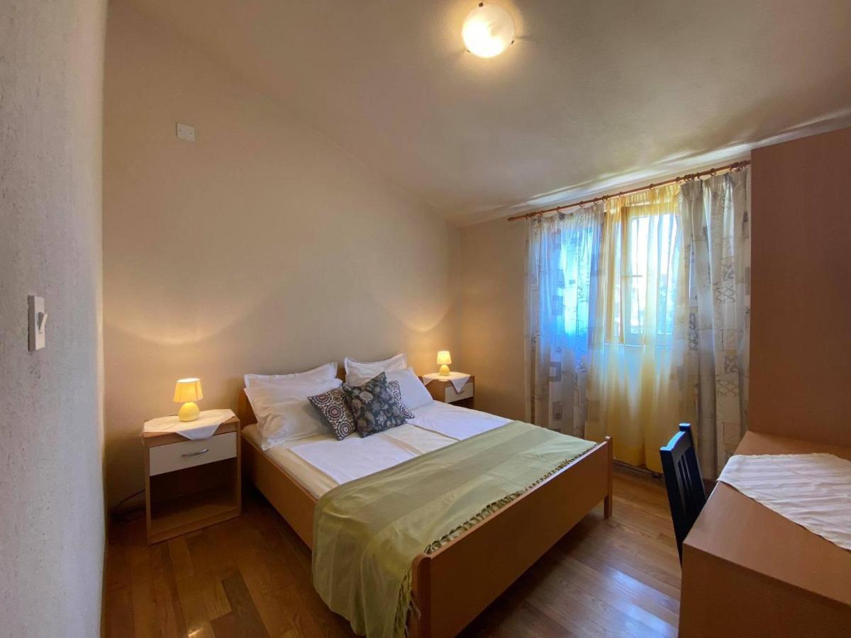House Josip Apartment Makarska