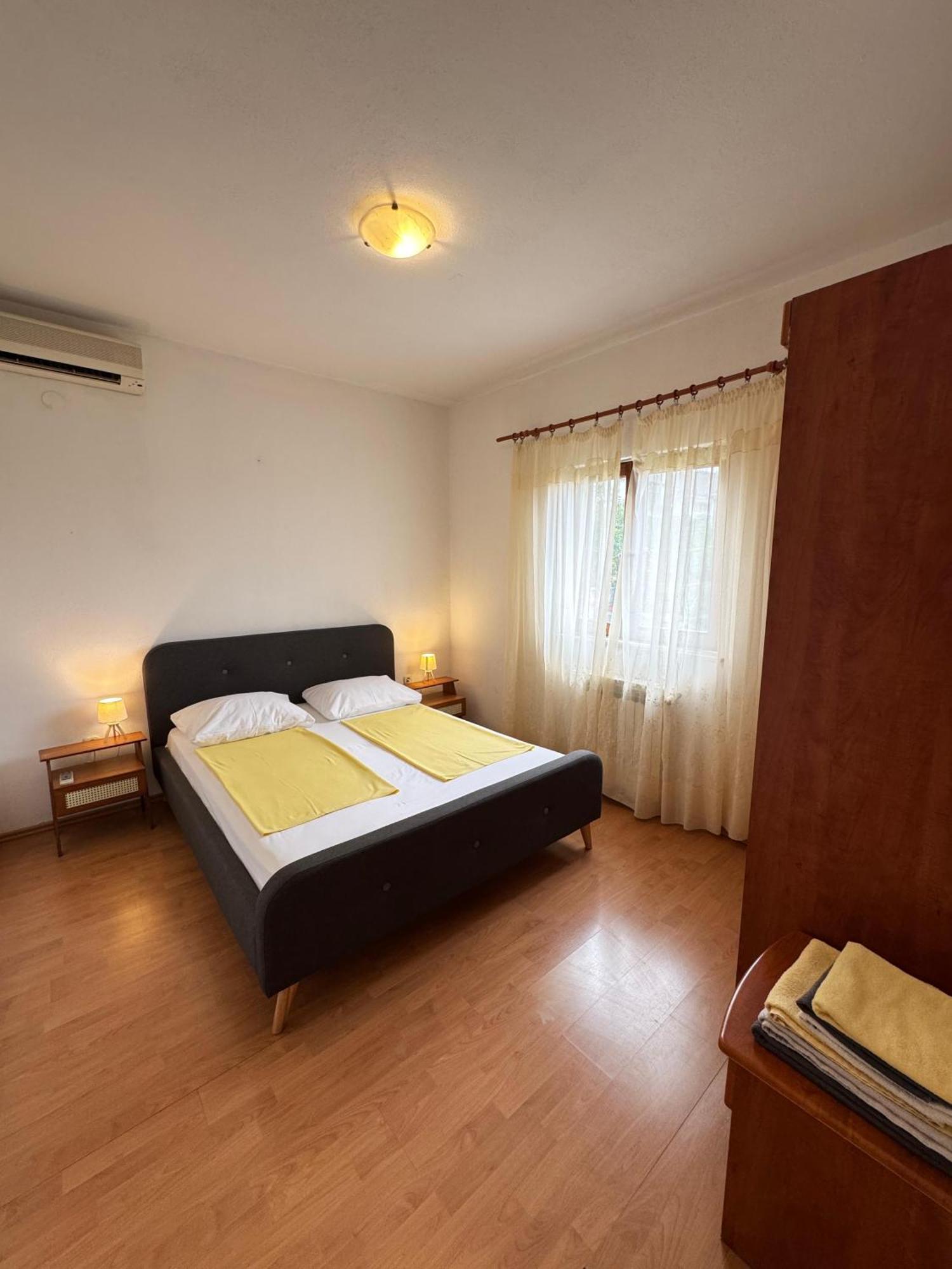 House Josip Apartman *